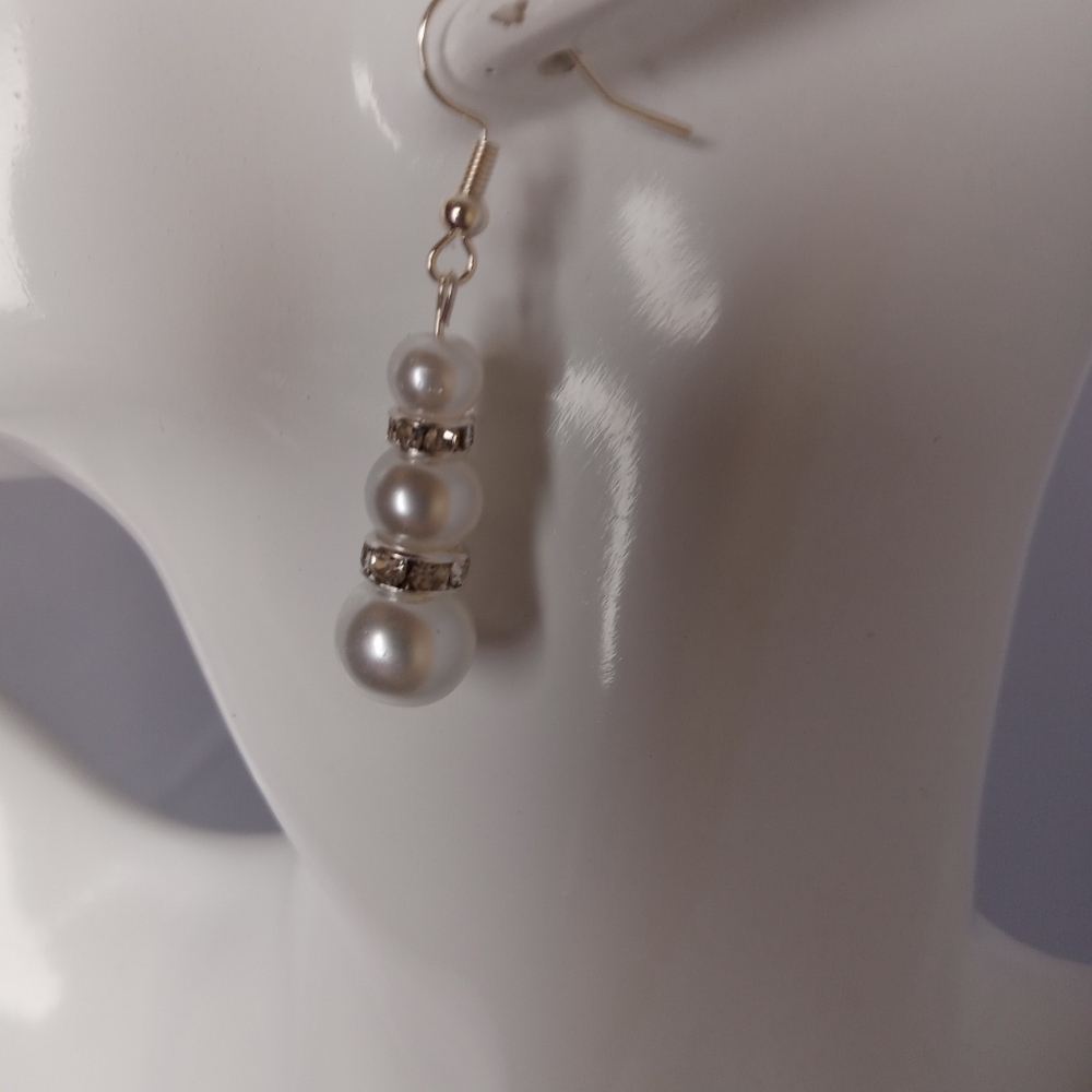 Faux pearl beaded earrings - Picture 3 of 4